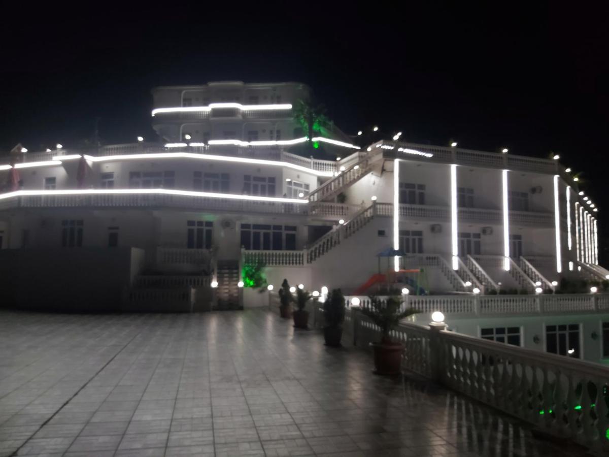 Hotel Zura Palace Kvariati Exteriör bild