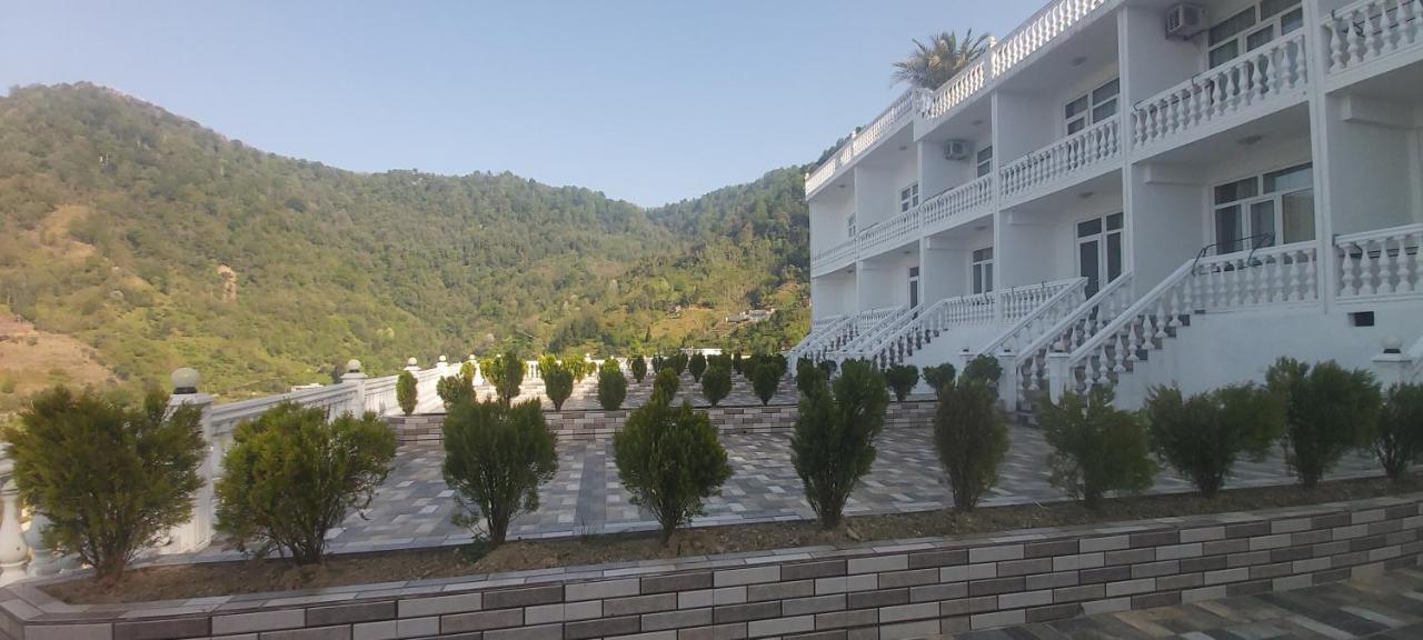 Hotel Zura Palace Kvariati Exteriör bild