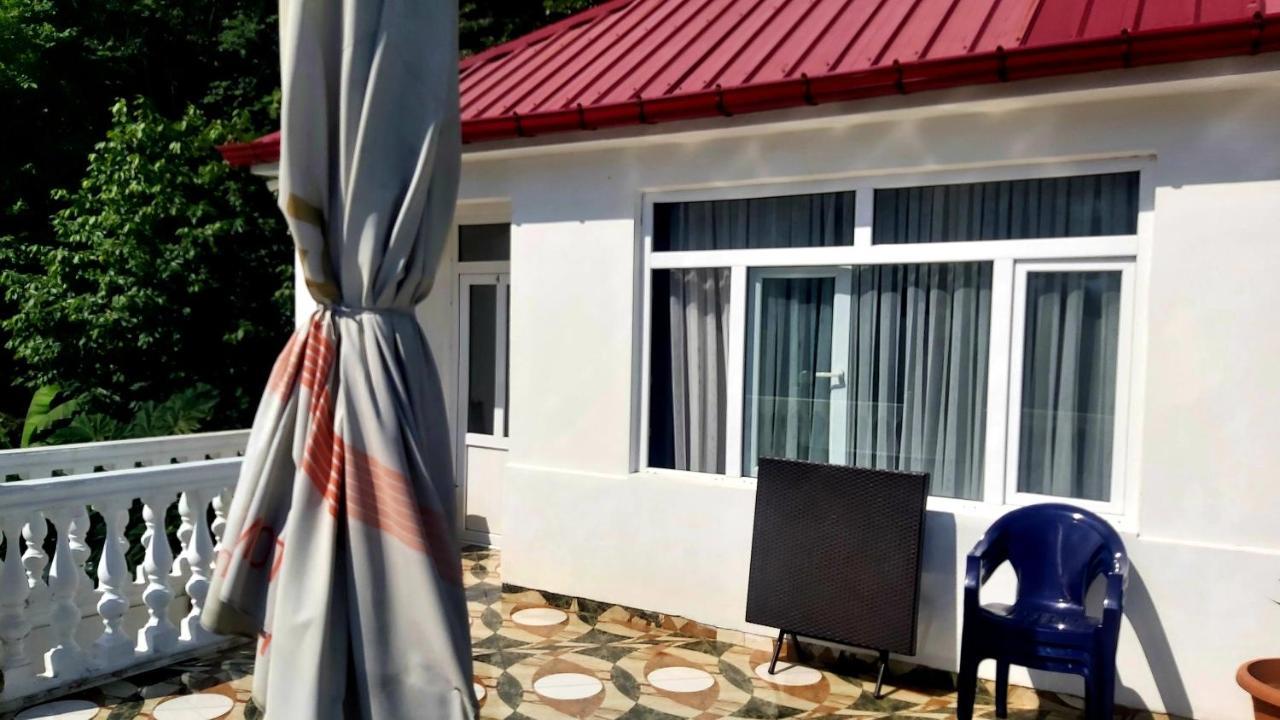 Hotel Zura Palace Kvariati Exteriör bild